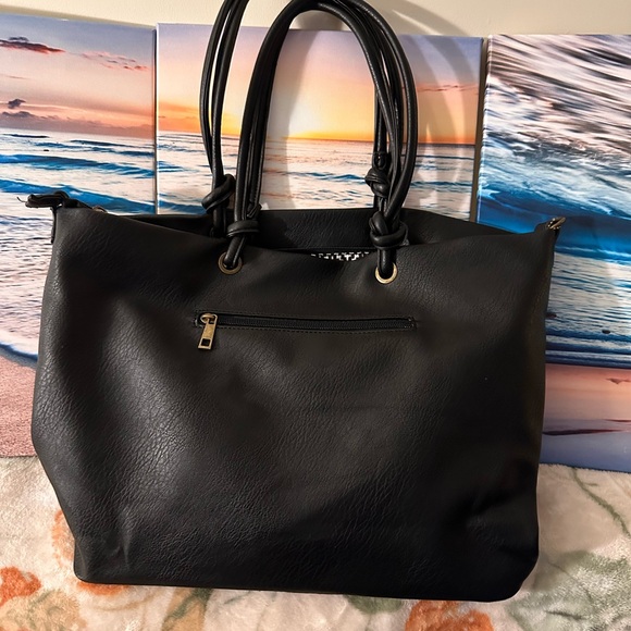 Ampere Creations Handbags - Chic Black Leather Tote Bag